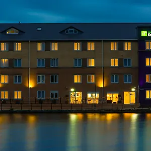Hotel Express Bay By Ihg, Cardiff