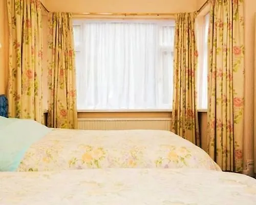 Wisestay Cardiff 3*,  Regno Unito